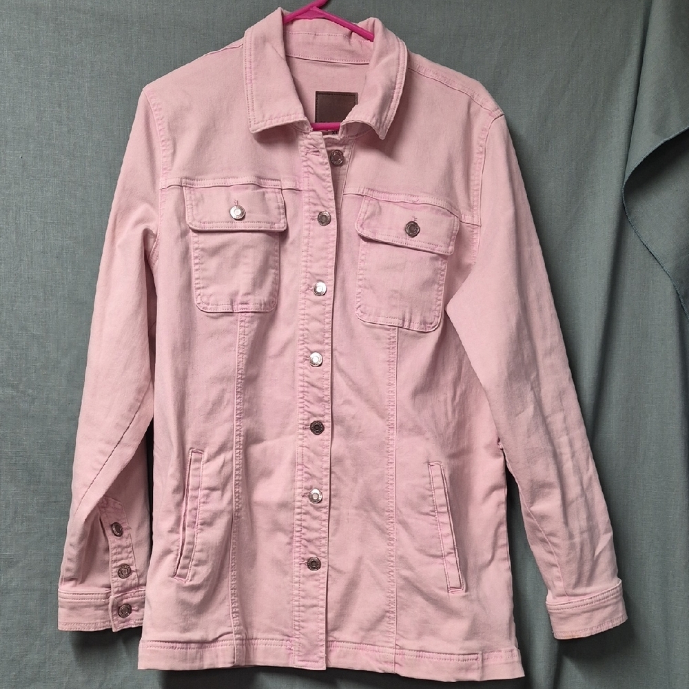 Maurices Womens XL Ombre Type Light Pink To A Darker Shade Of Pink Jean Jacket